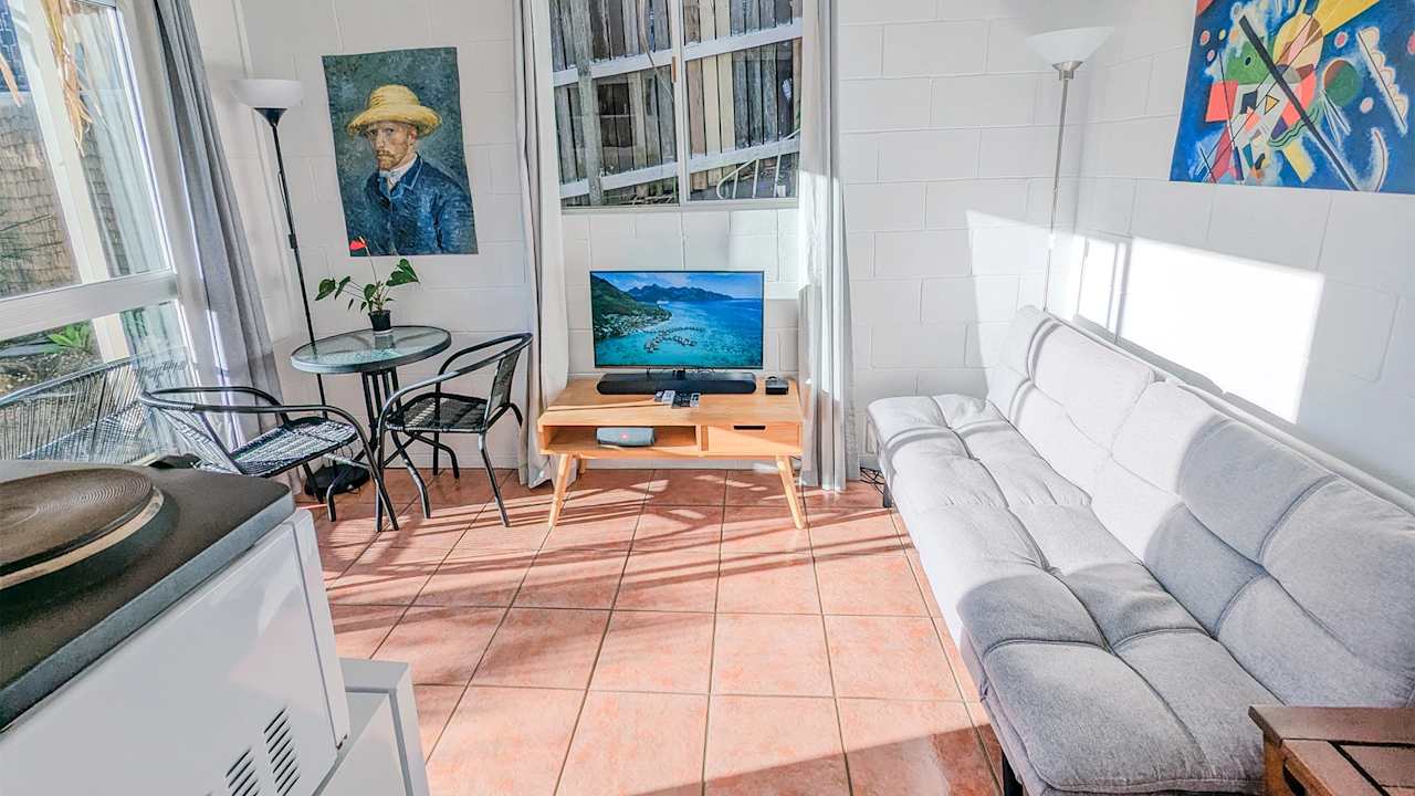 Whole property with 3 rooms for rent