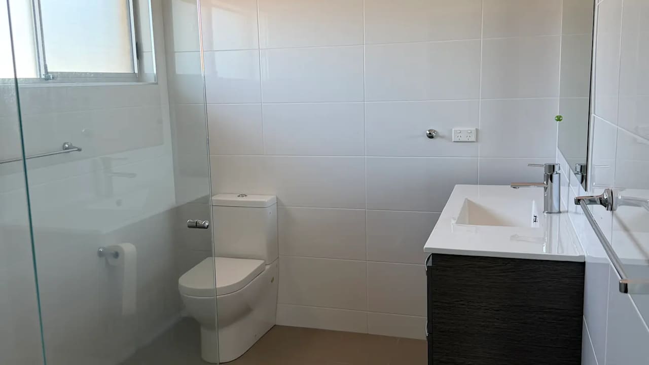 Room with ensuite in a share house