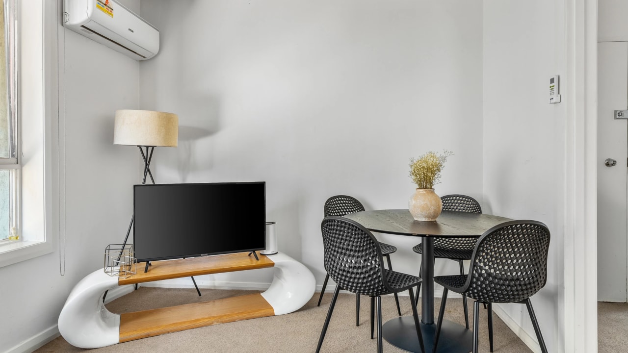 Whole property with 3 rooms for rent