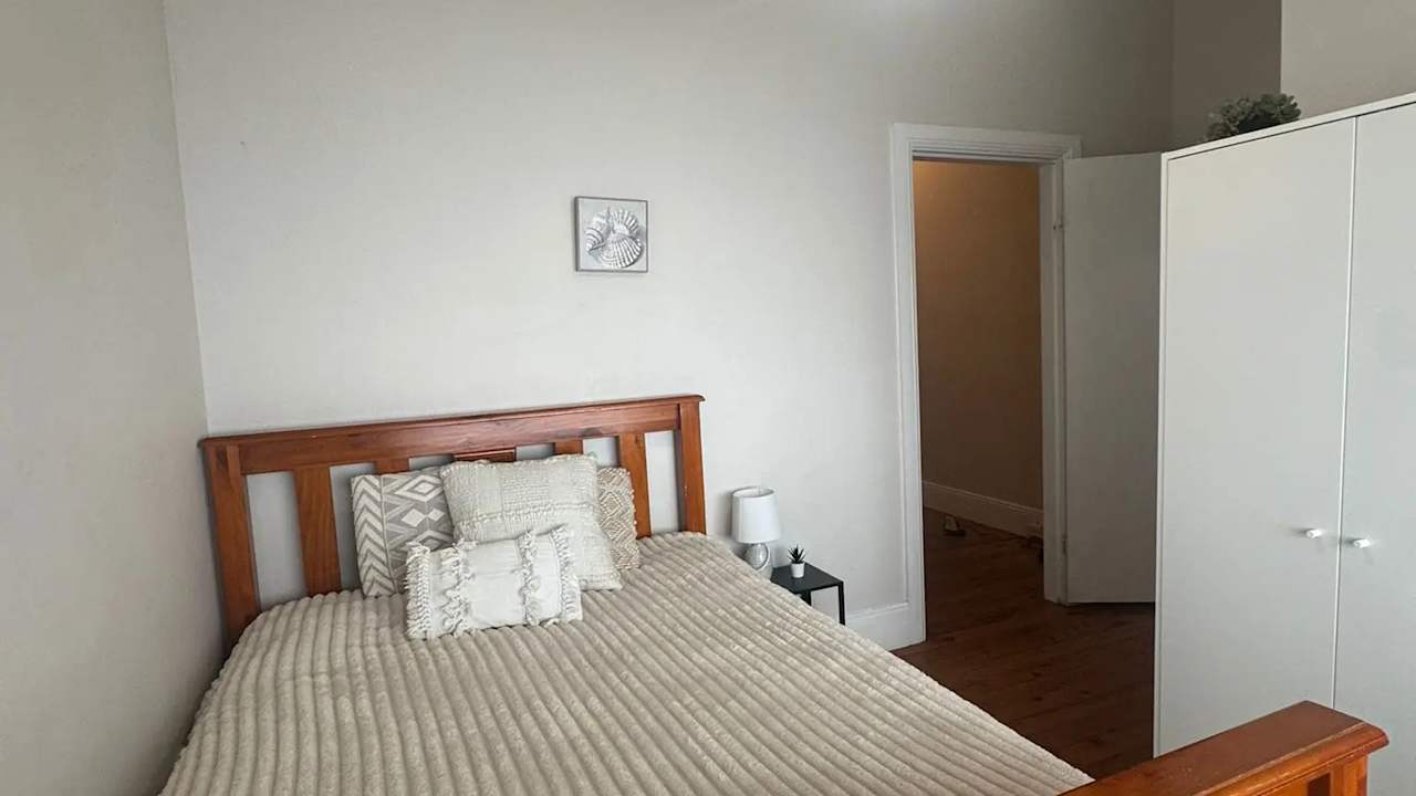 Furnished room in a share house