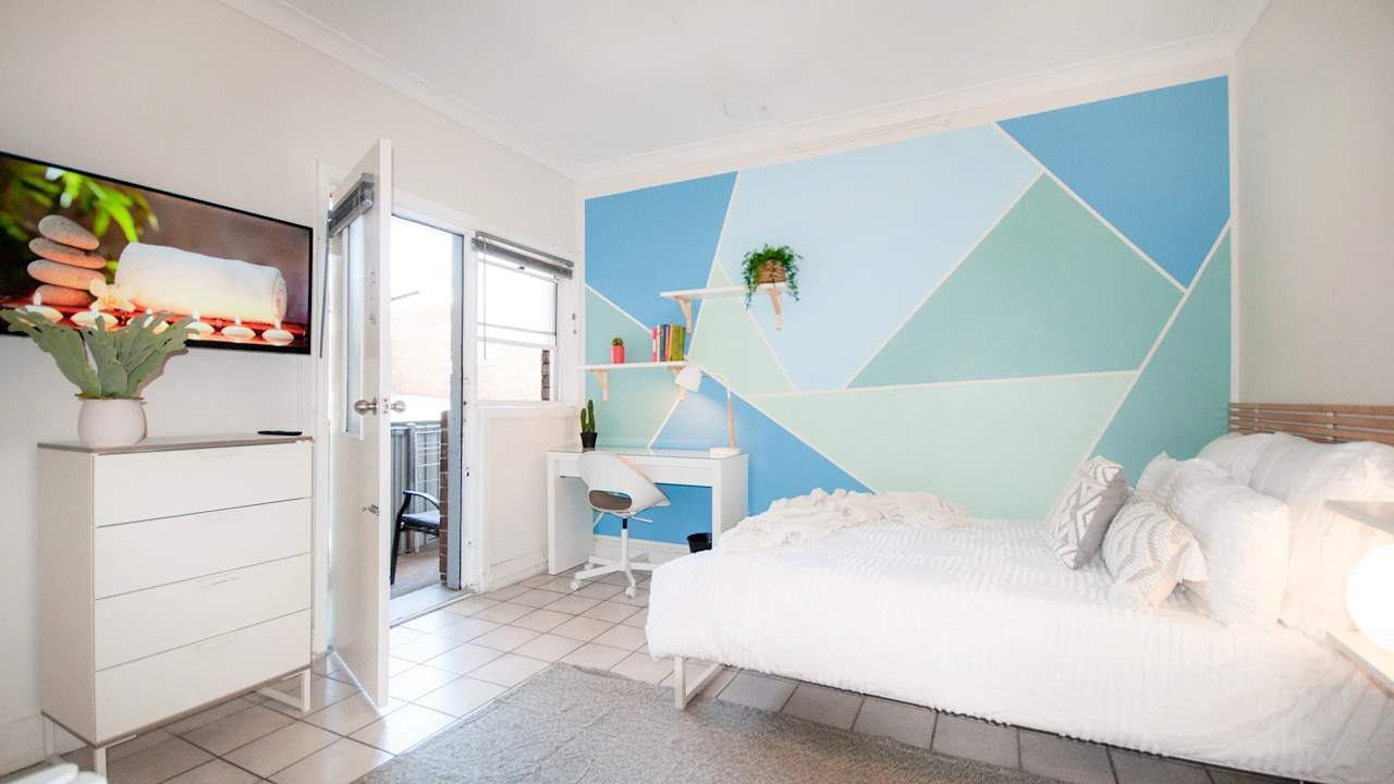 Furnished room in a share house