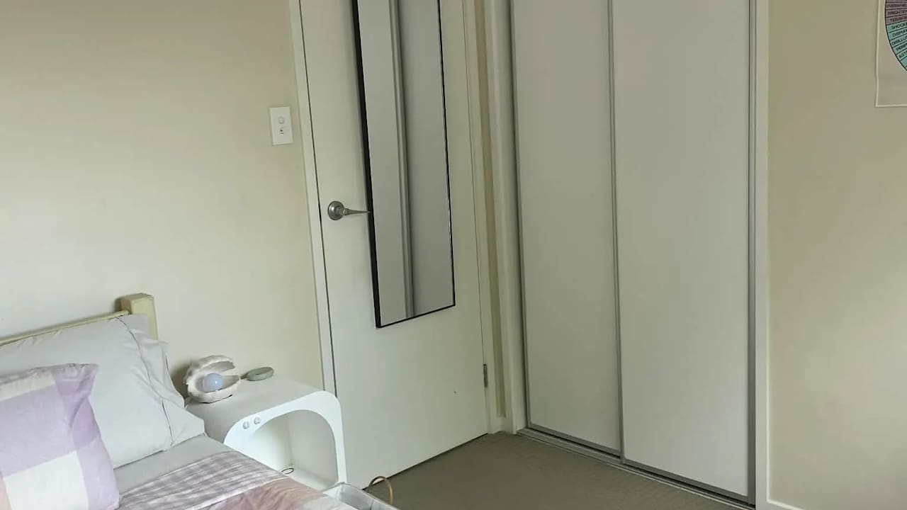 Unfurnished room in a share house