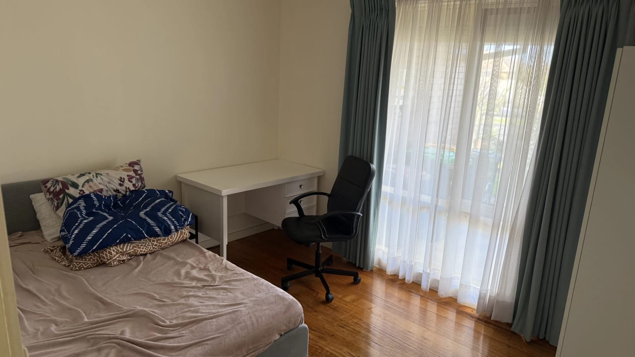 Furnished room with own bathroom