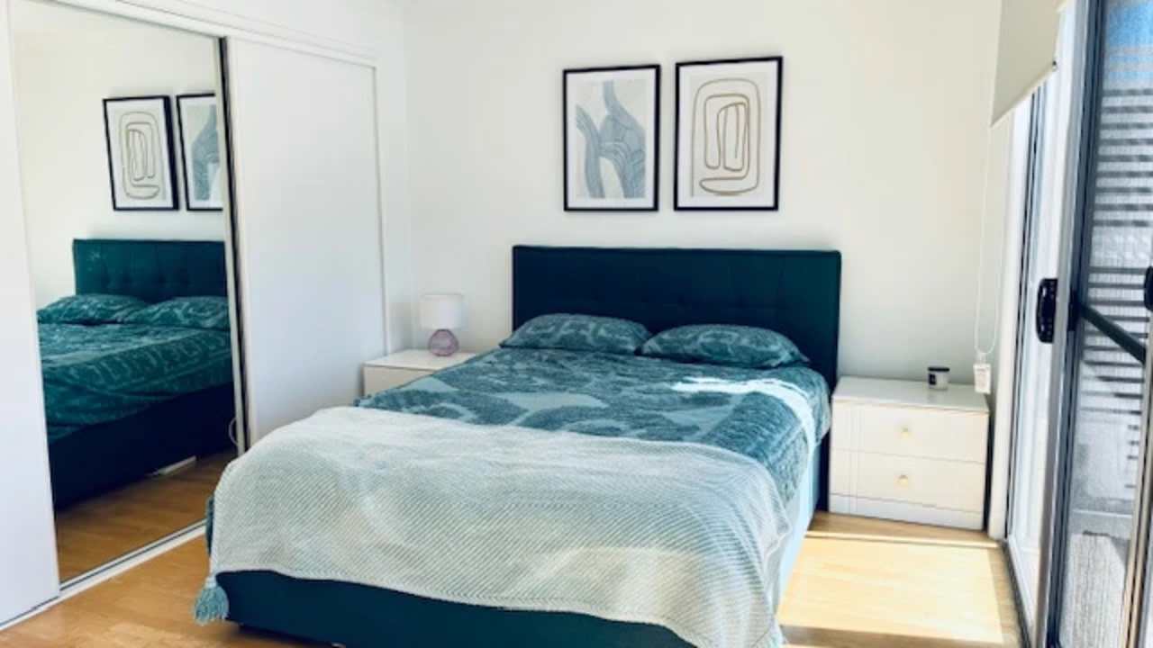 Furnished room in a share house