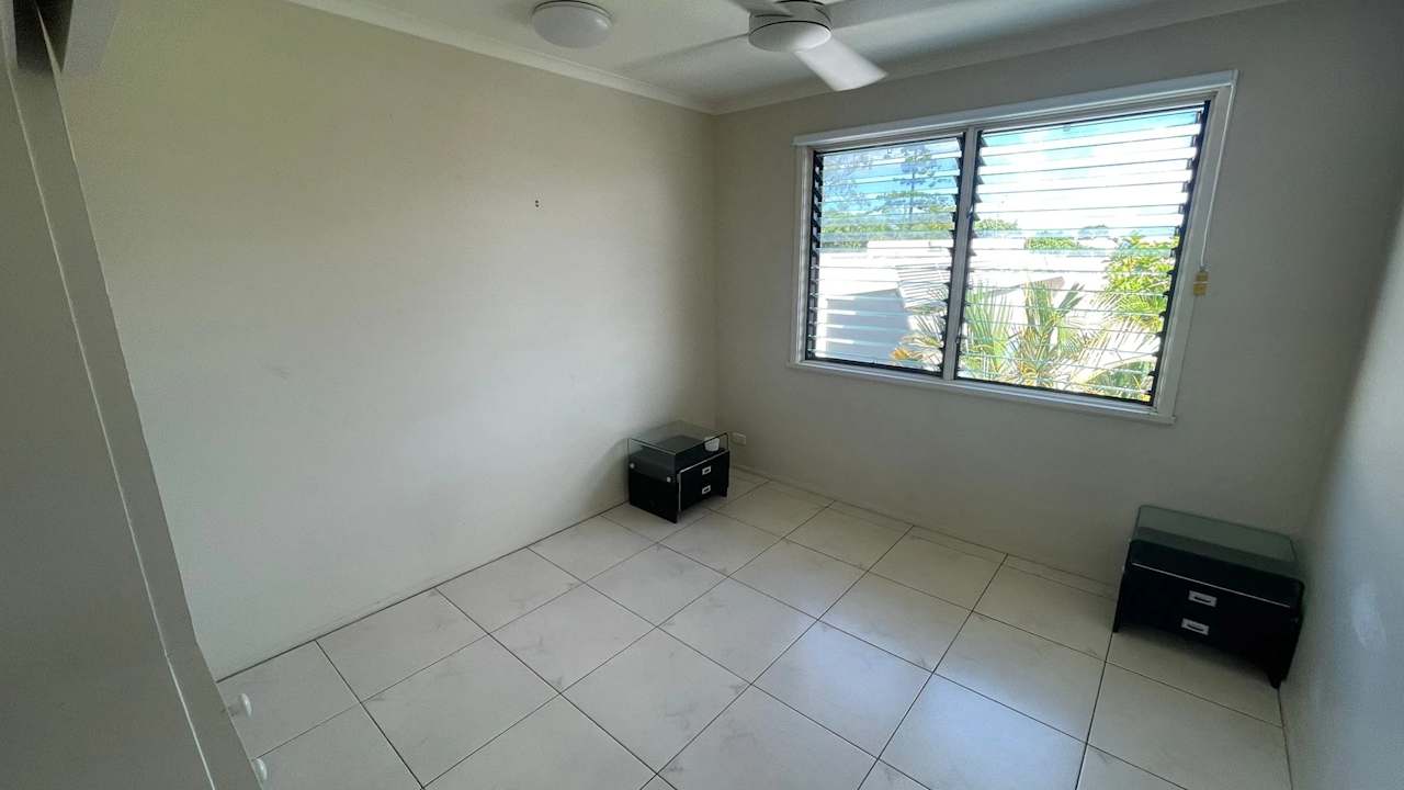 Whole property with 3 rooms for rent