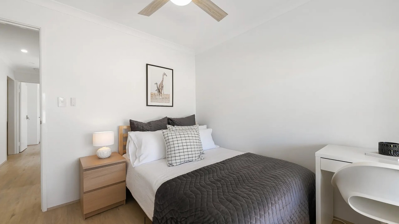 Furnished room in a share house