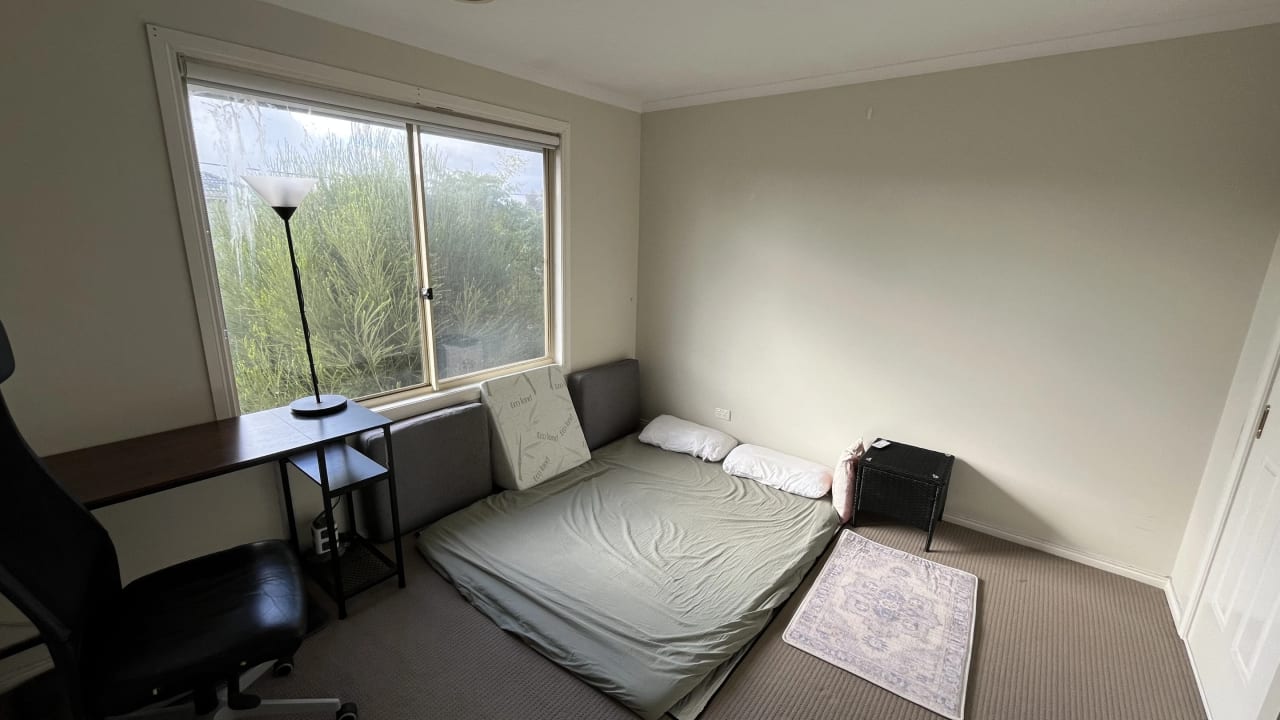Furnished room with own bathroom
