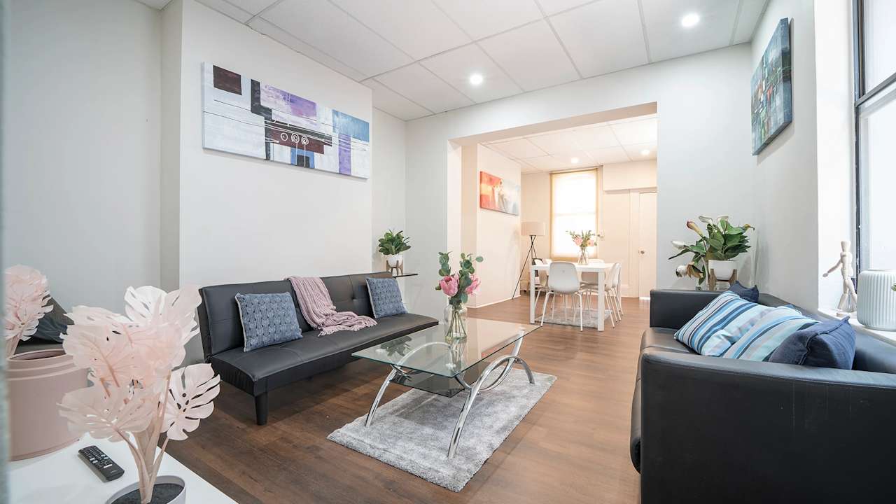 Furnished room in a share house