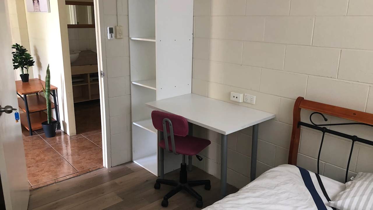 Furnished room in a share house