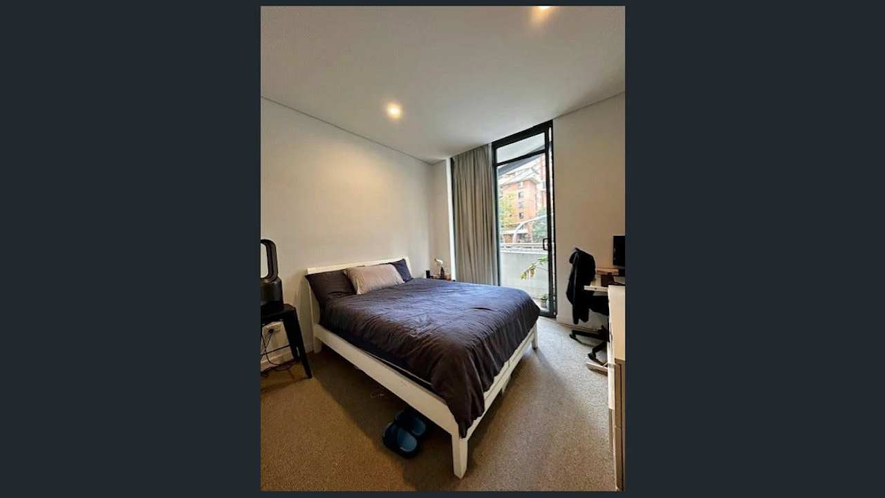 Unfurnished room with own bathroom