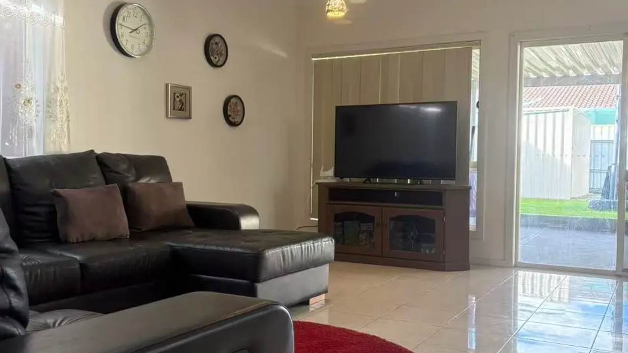 Whole property with 5 rooms for rent