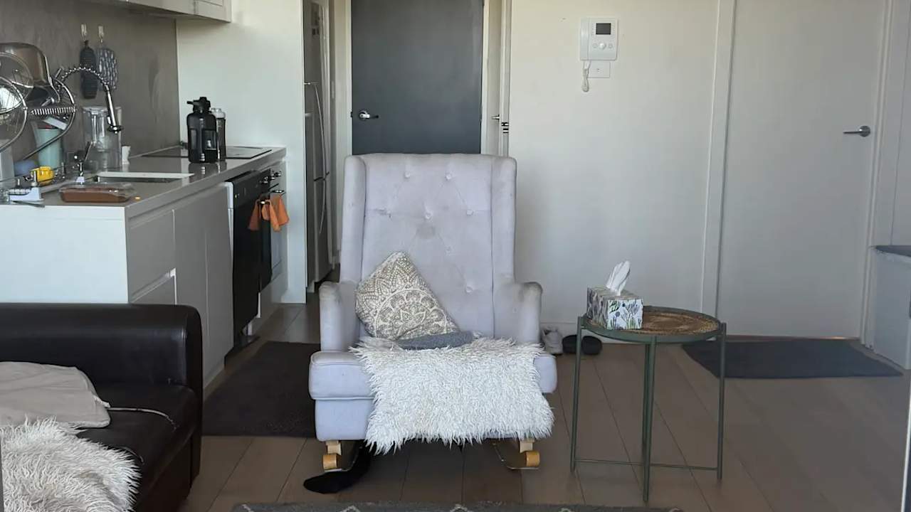 Furnished room with own bathroom