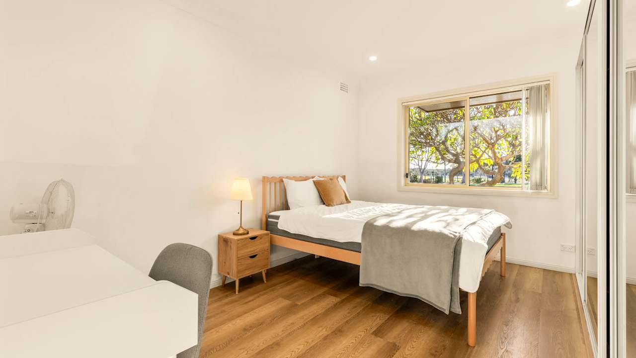 Furnished room in a share house