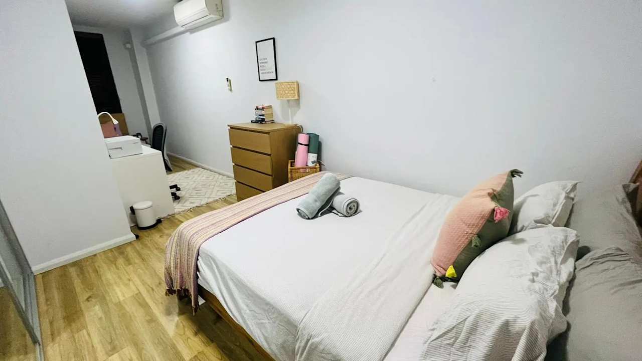 Furnished room with own bathroom