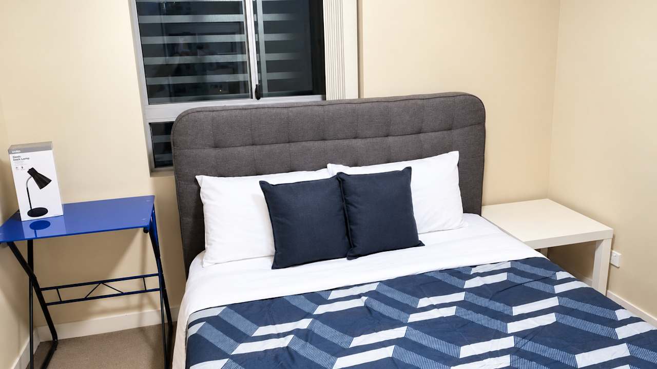 Furnished room in a share house