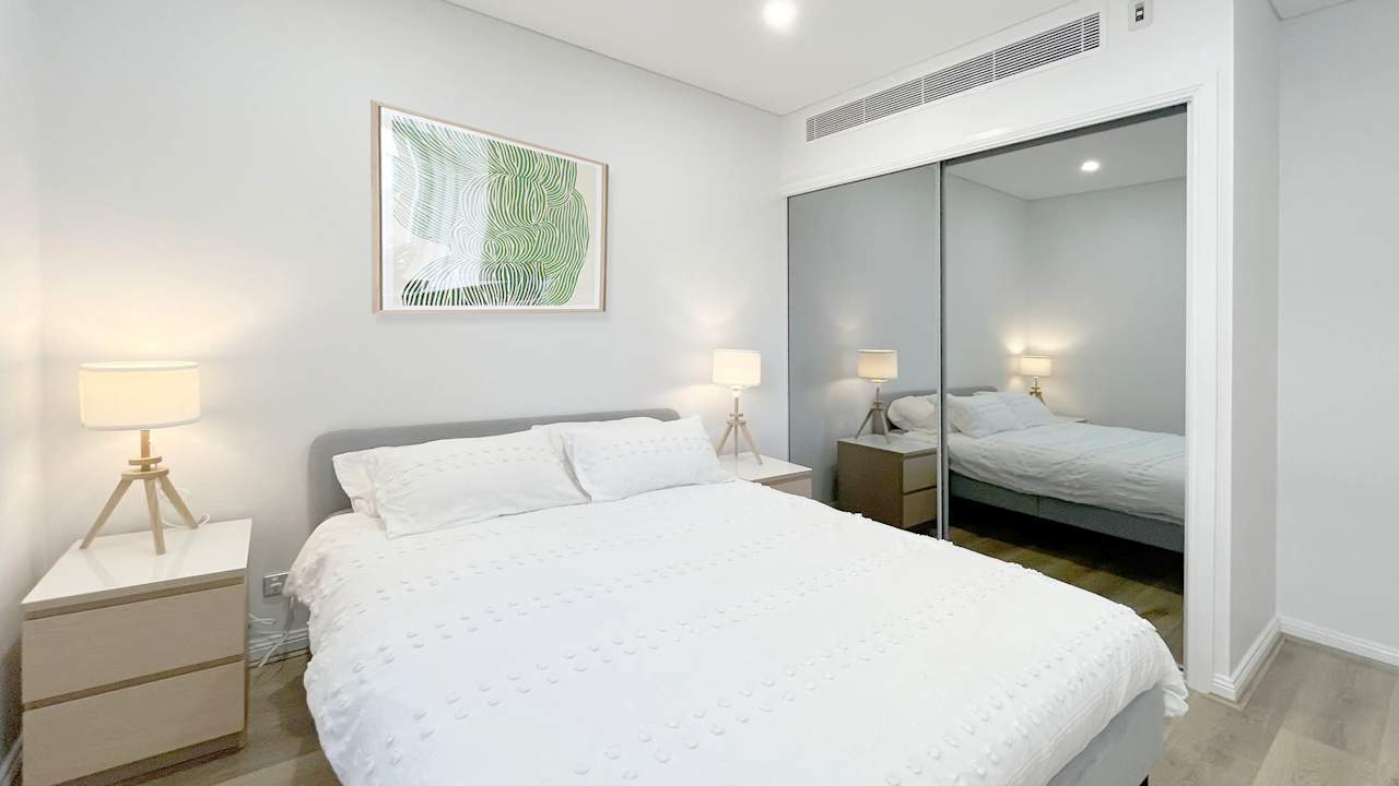 Furnished room in a flatshare