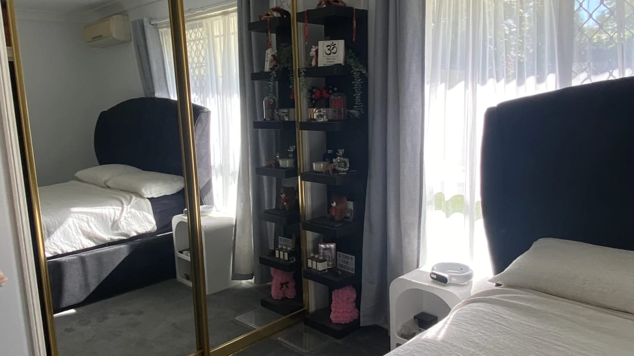 Room with ensuite in a share house