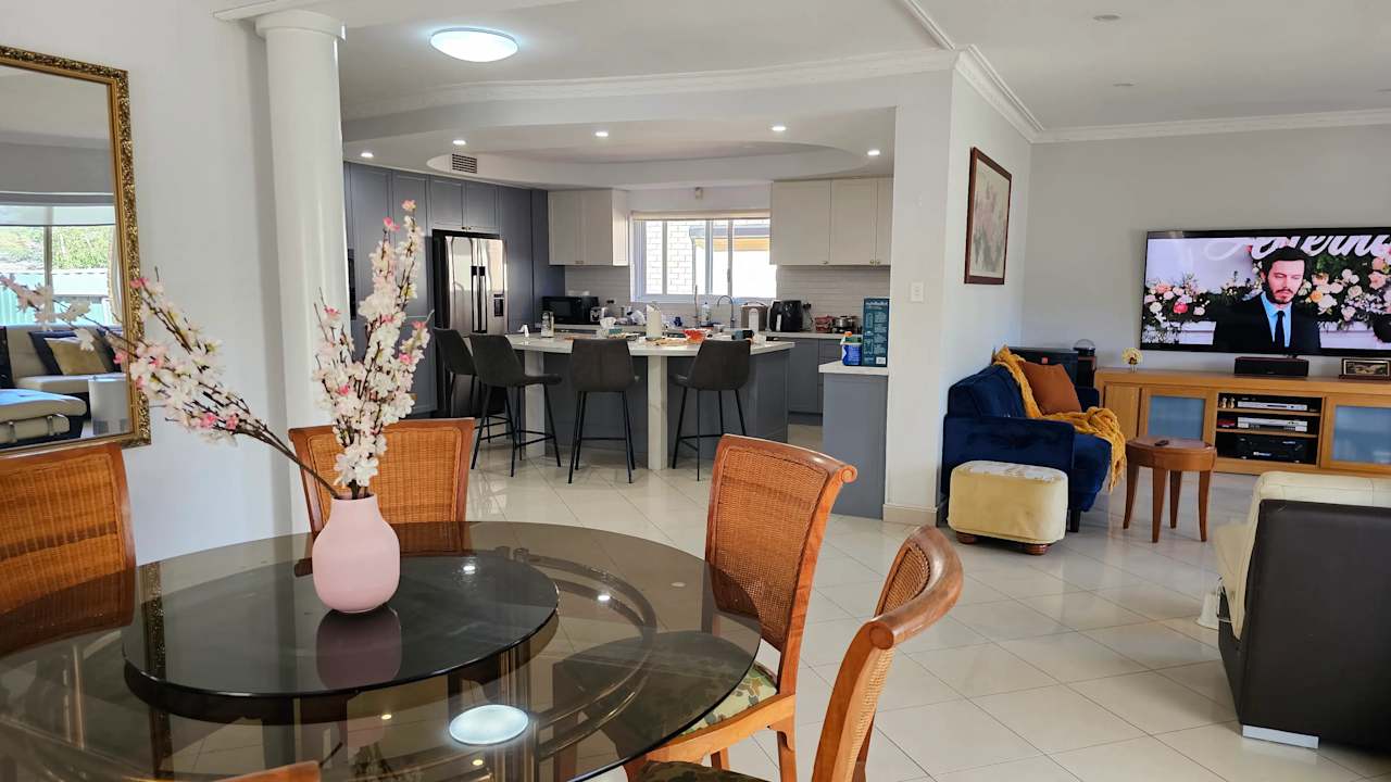 Room in a share house