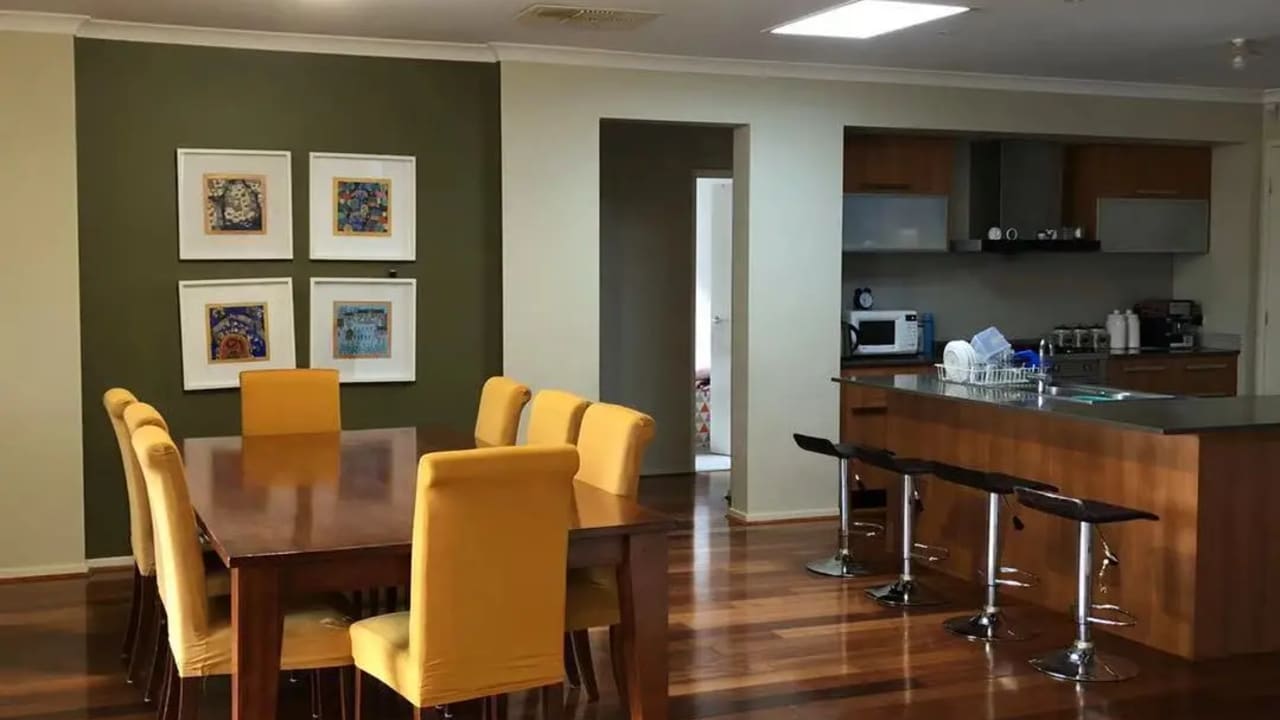 Furnished room in a share house
