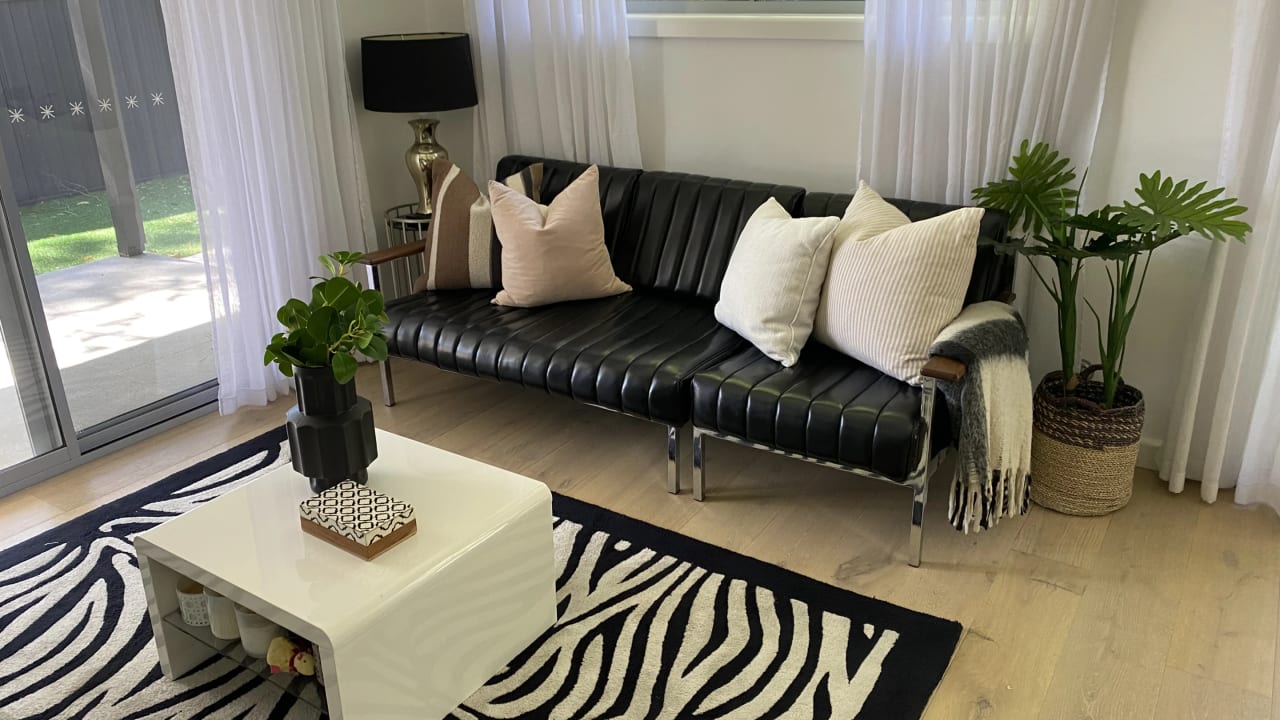 Unfurnished room granny flat for rent
