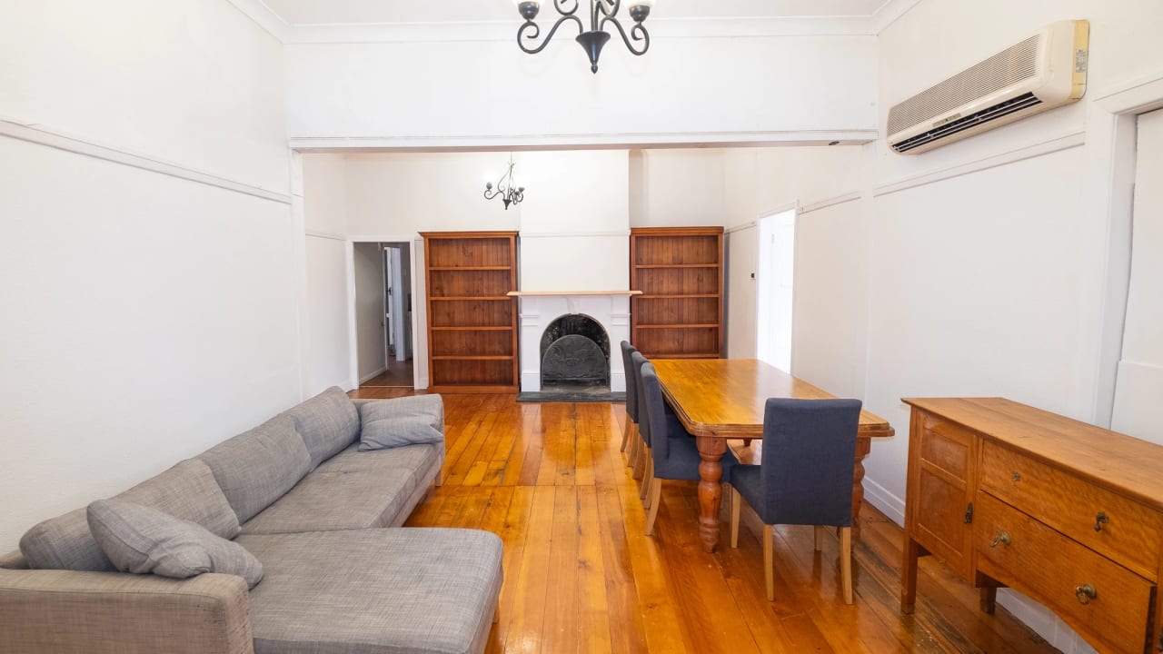 Furnished room in a share house