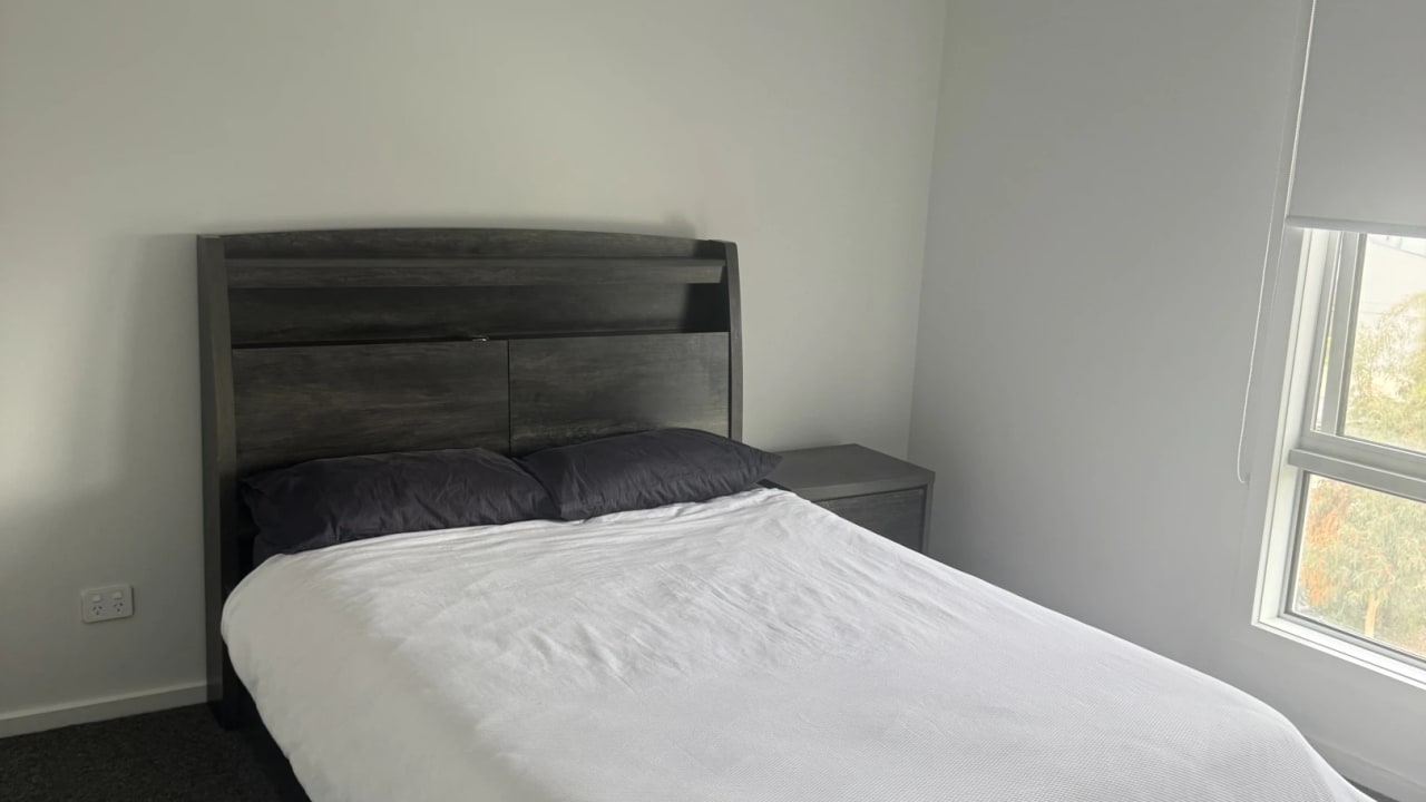 Furnished room with own bathroom