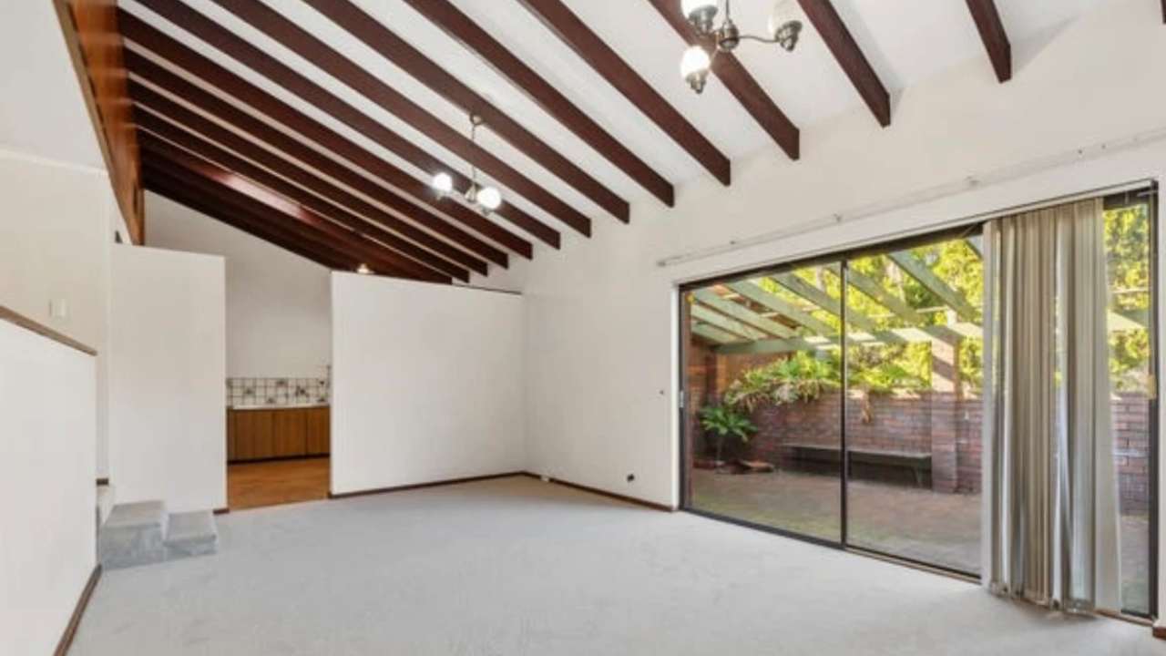 Room in a share house