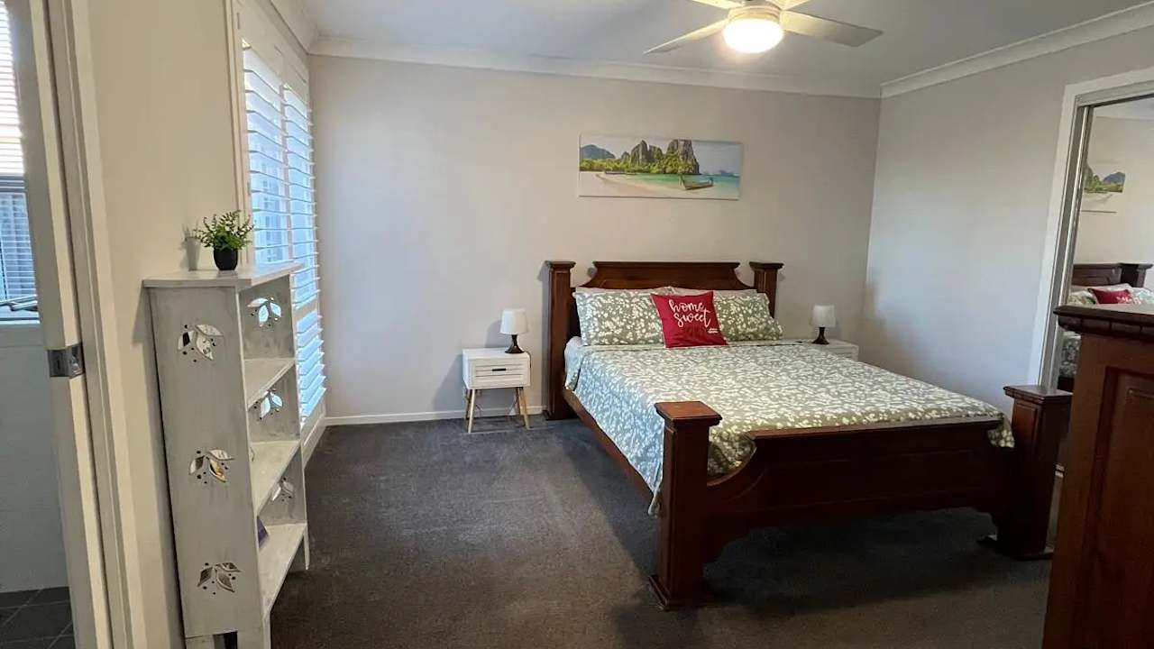 Furnished room with own bathroom