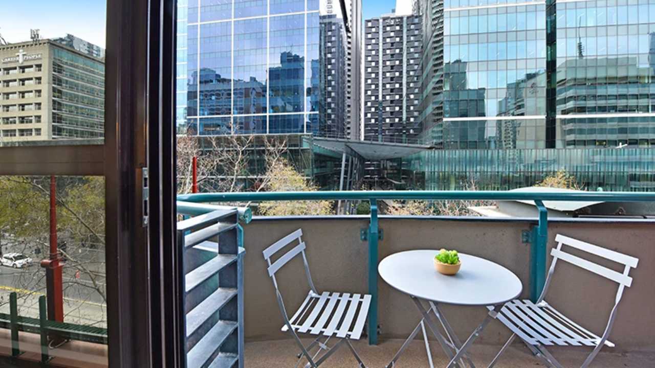 Whole property with 2 rooms for rent