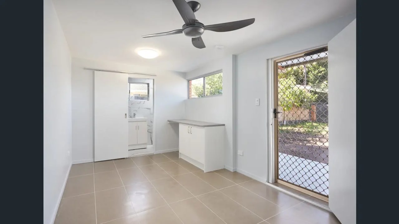 Furnished room with ensuite in a share house