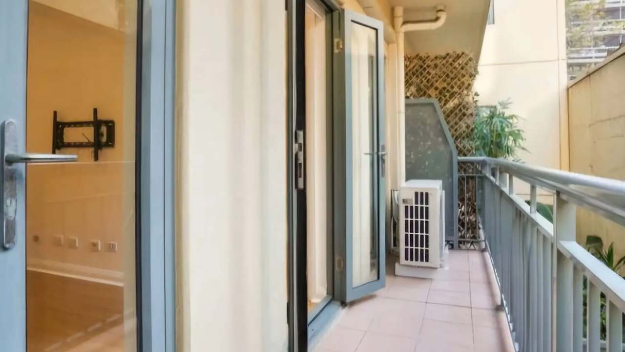 Whole property with 2 rooms for rent