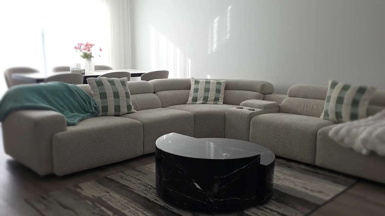 Furnished room in a share house