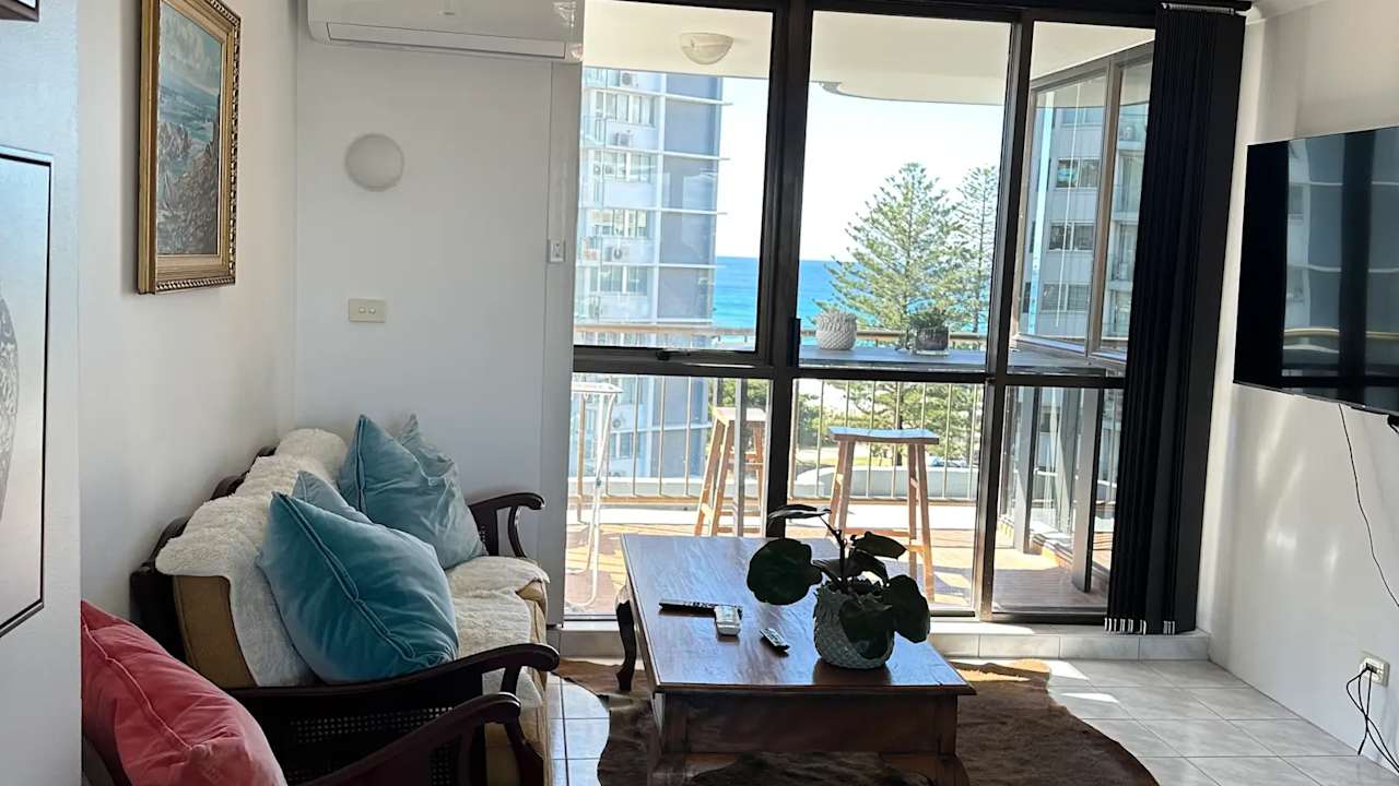 Furnished room in a flatshare
