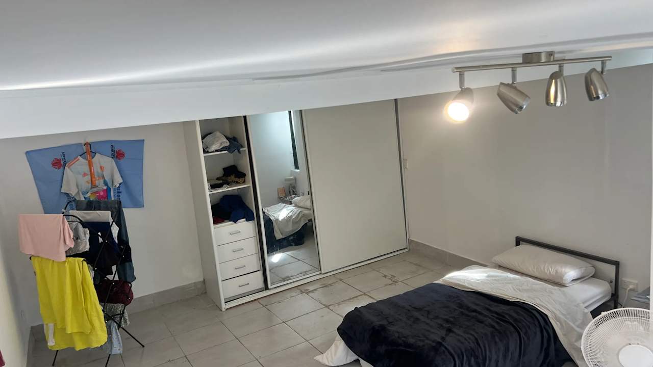 Furnished room with own bathroom