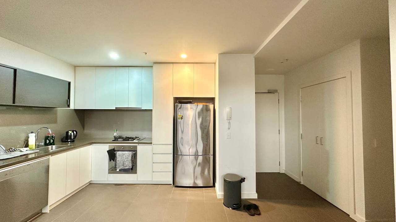 Furnished room with own bathroom