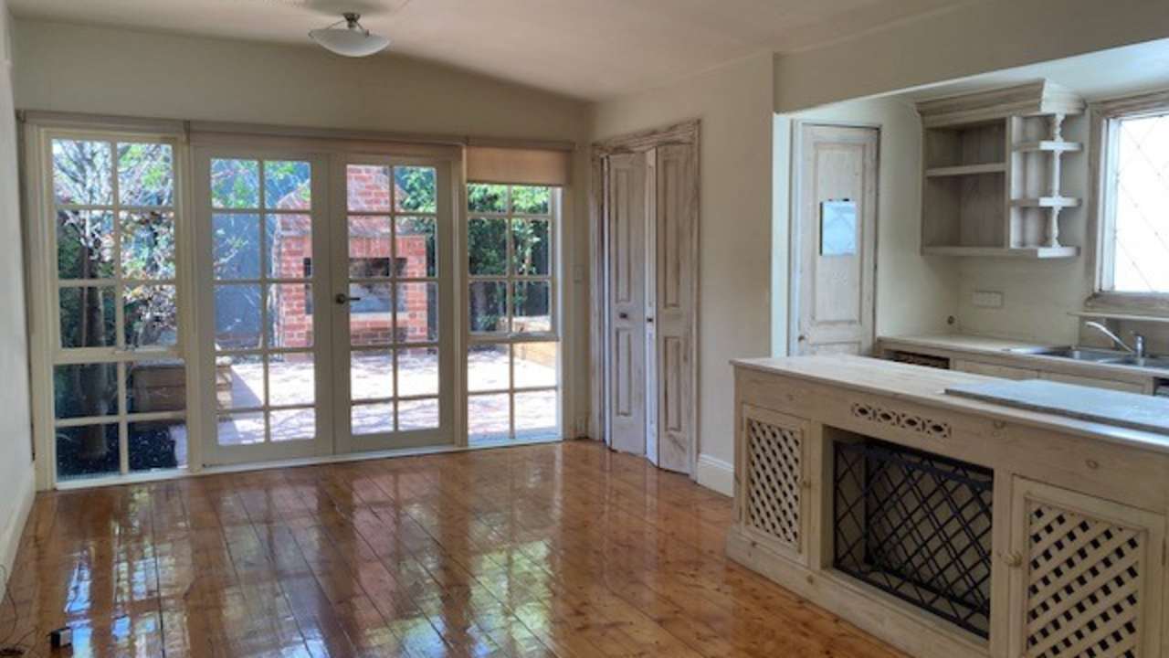 Unfurnished room in a share house