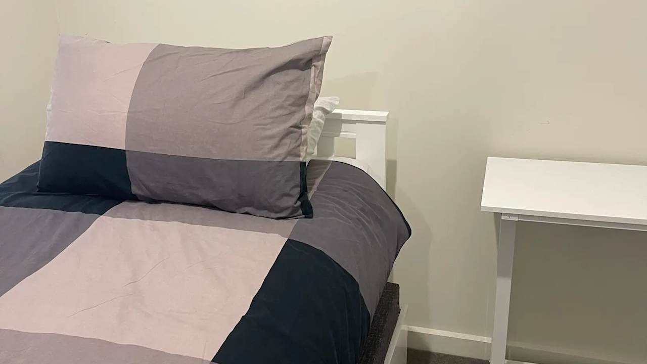 Furnished room with own bathroom