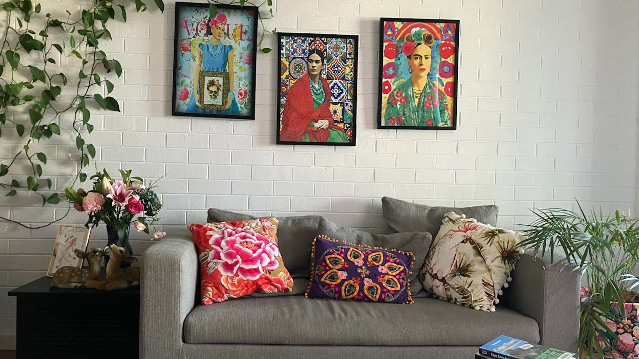 Whole property with 1 room for rent