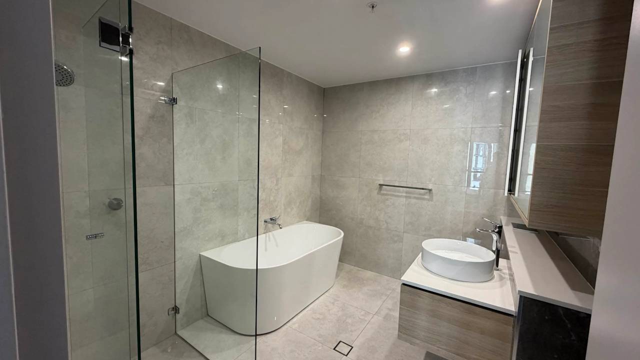 Whole property with 2 rooms for rent