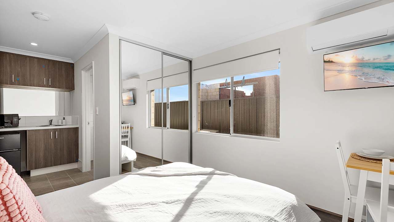 Furnished room with ensuite in a share house