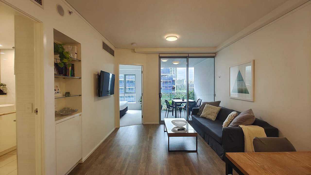 Furnished room in a flatshare