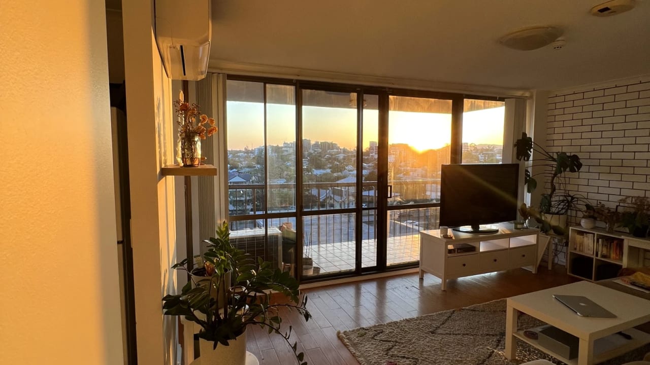 Unfurnished room with own bathroom