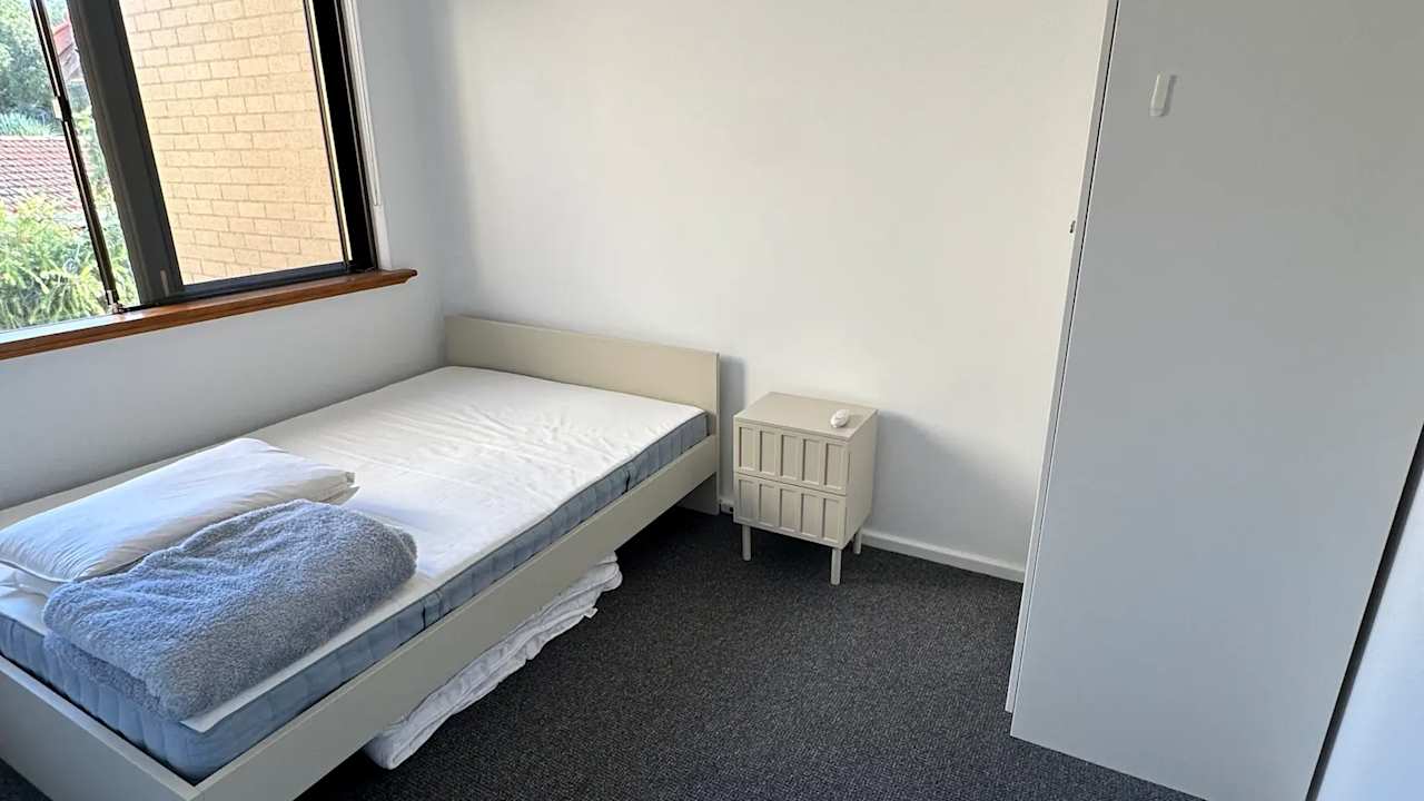 Furnished room in a share house