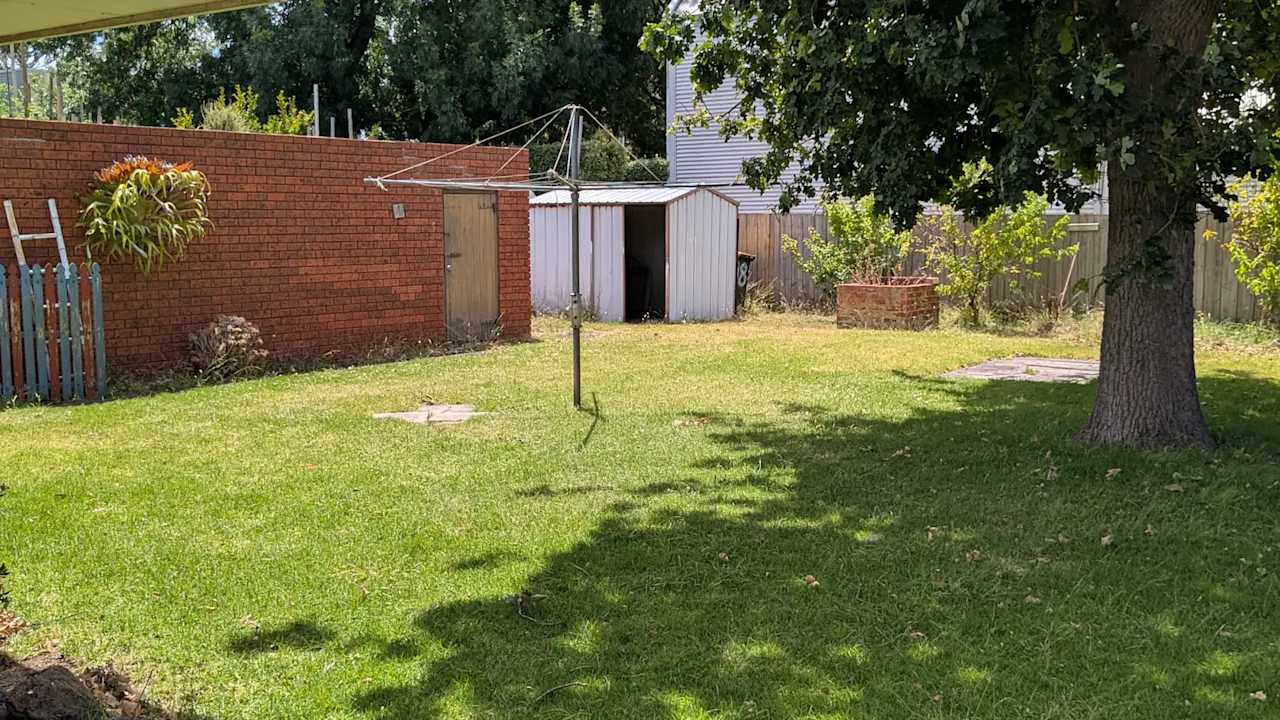 Unfurnished room in a share house