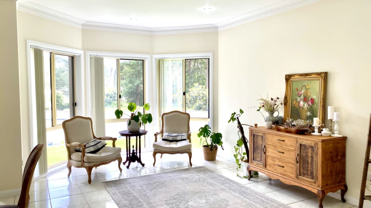 Unfurnished room with own bathroom