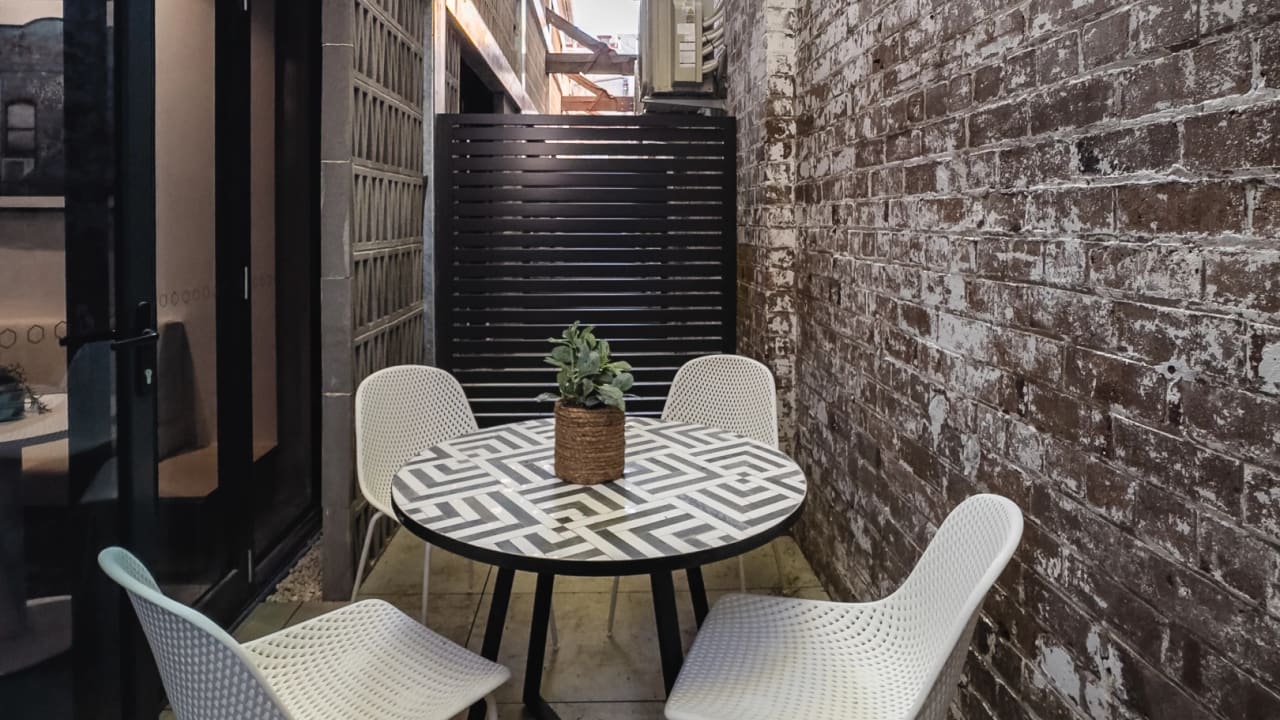 Furnished room studio flat for rent