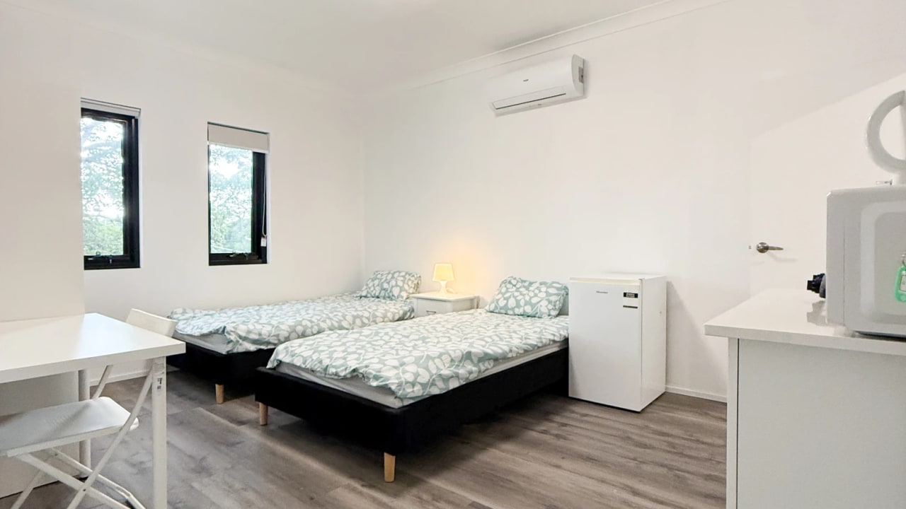 Furnished room studio flat for rent
