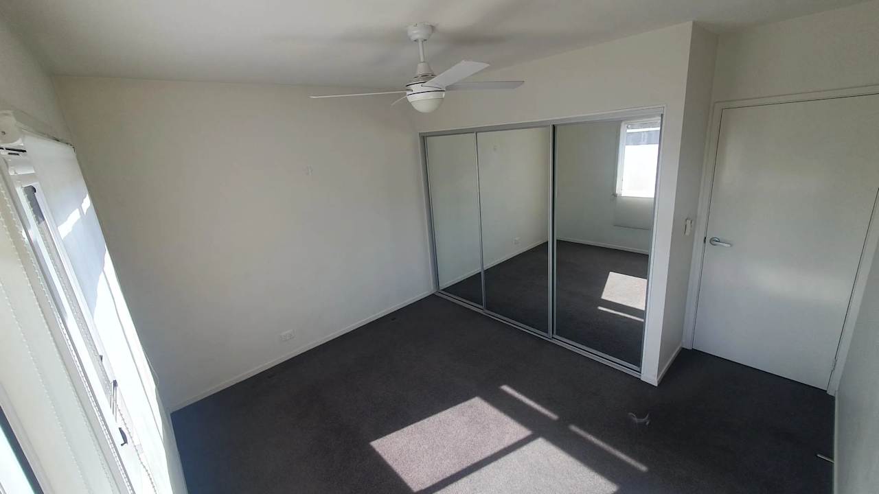 Unfurnished room with own bathroom