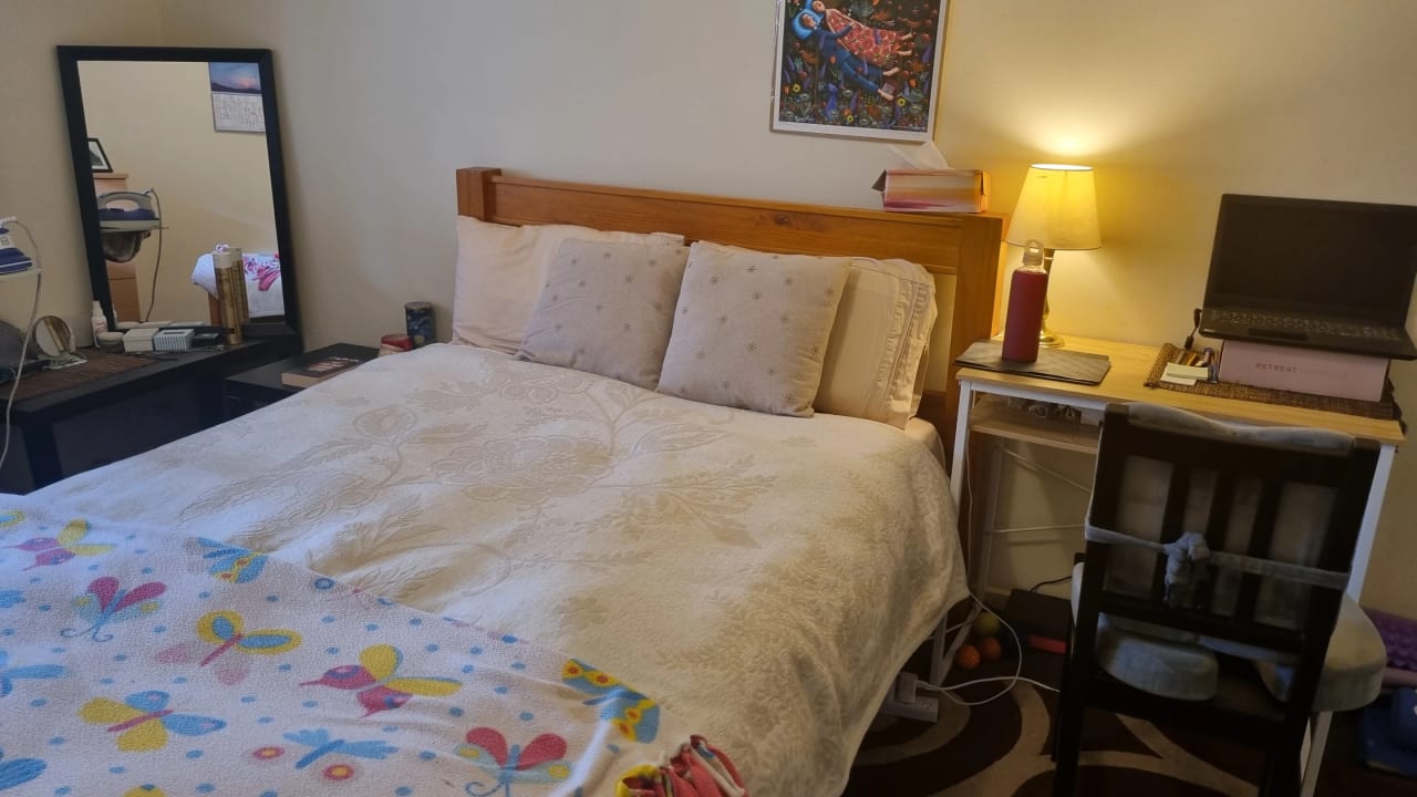 Furnished room with own bathroom