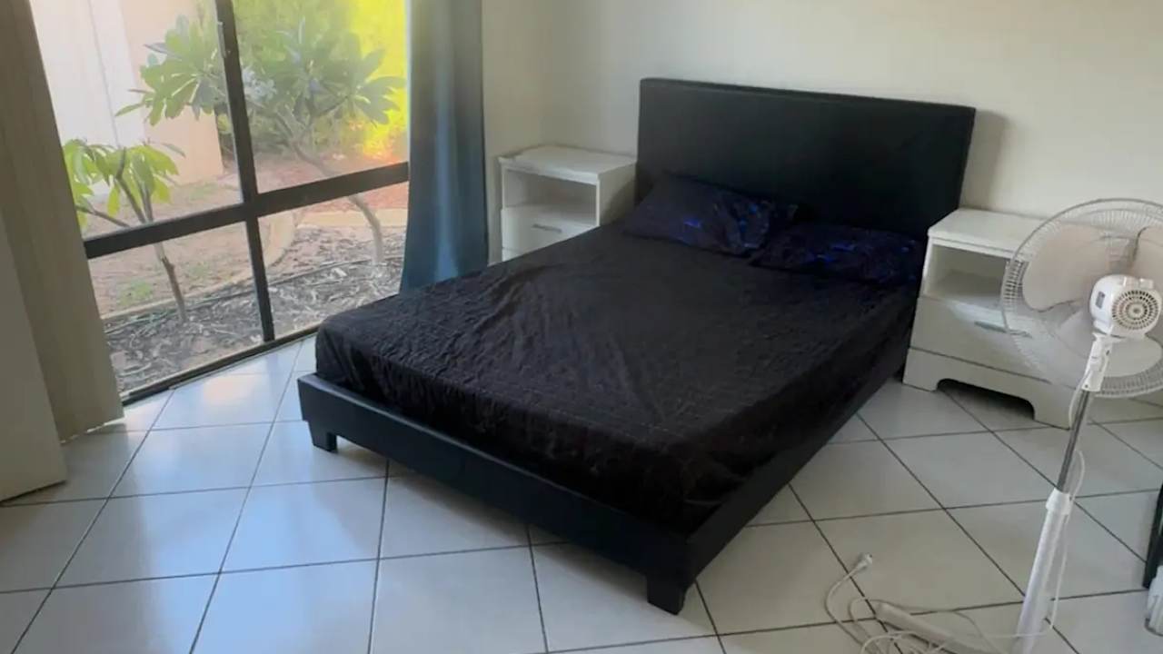 Unfurnished room in a share house